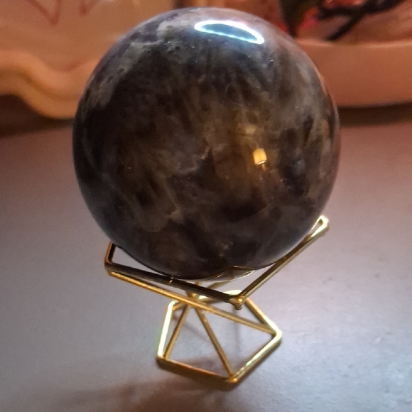 Elegant Black and Gold Decorative Sphere - Picture 1 of 4
